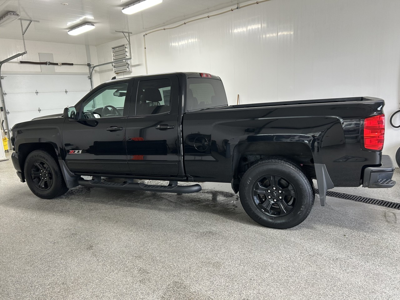 2019 Chevrolet Silverado 1500 LD - Image 3