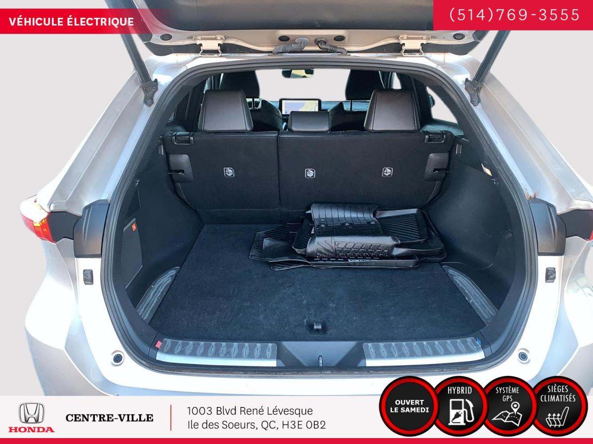 2023 Toyota Venza - Image 7