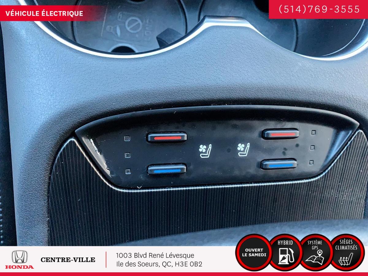 2023 Toyota Venza - Image 26