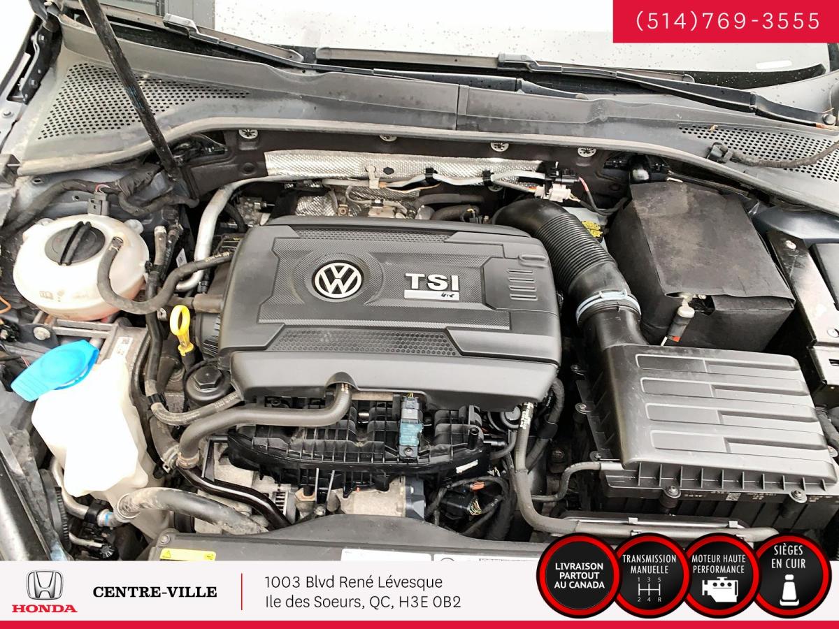 2017 Volkswagen Golf R - Image 10