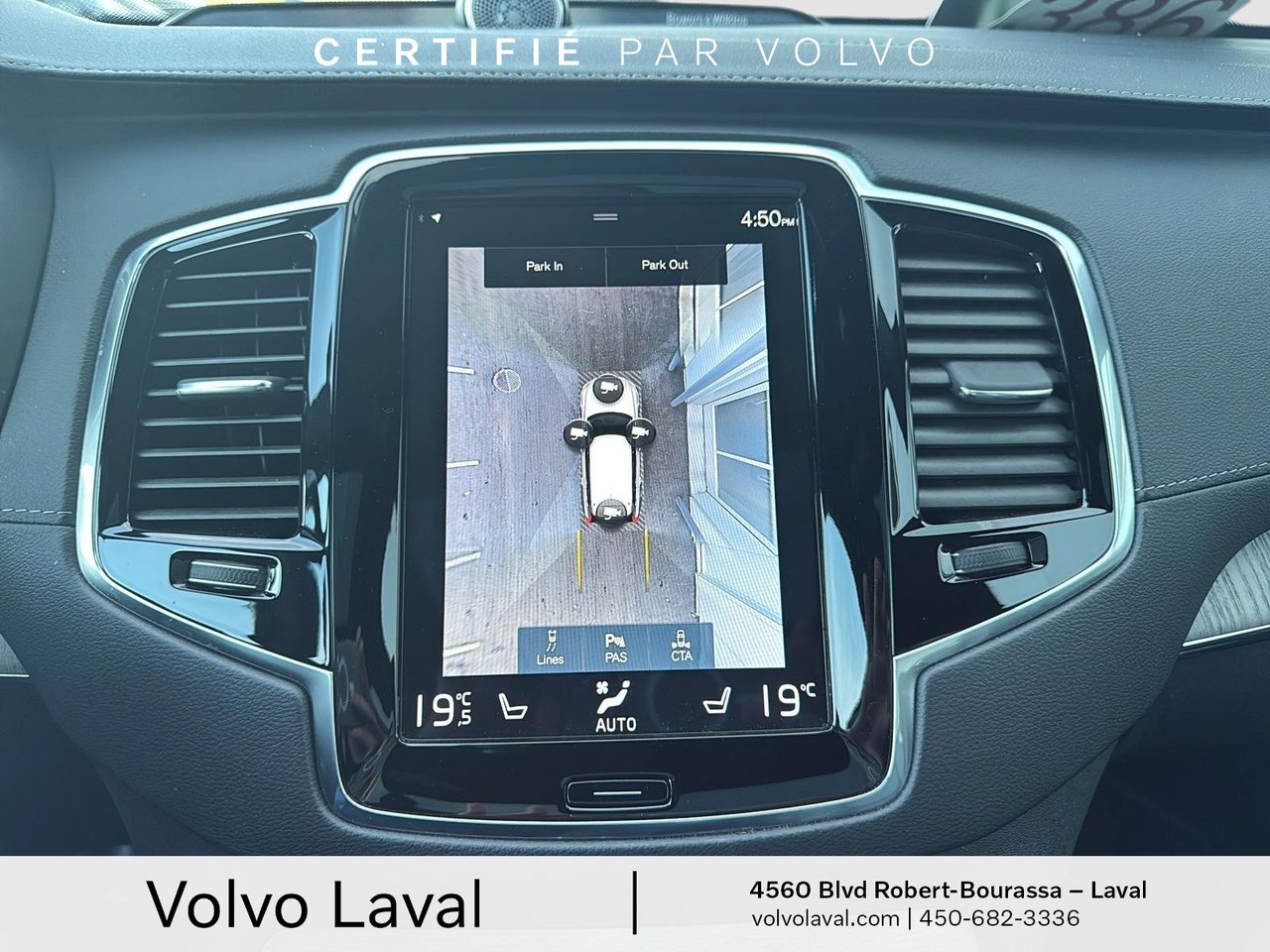 2022 Volvo XC90 - Image 16