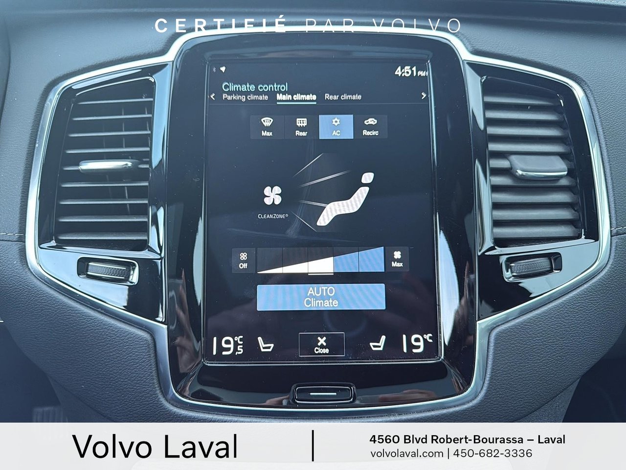 2022 Volvo XC90 - Image 21