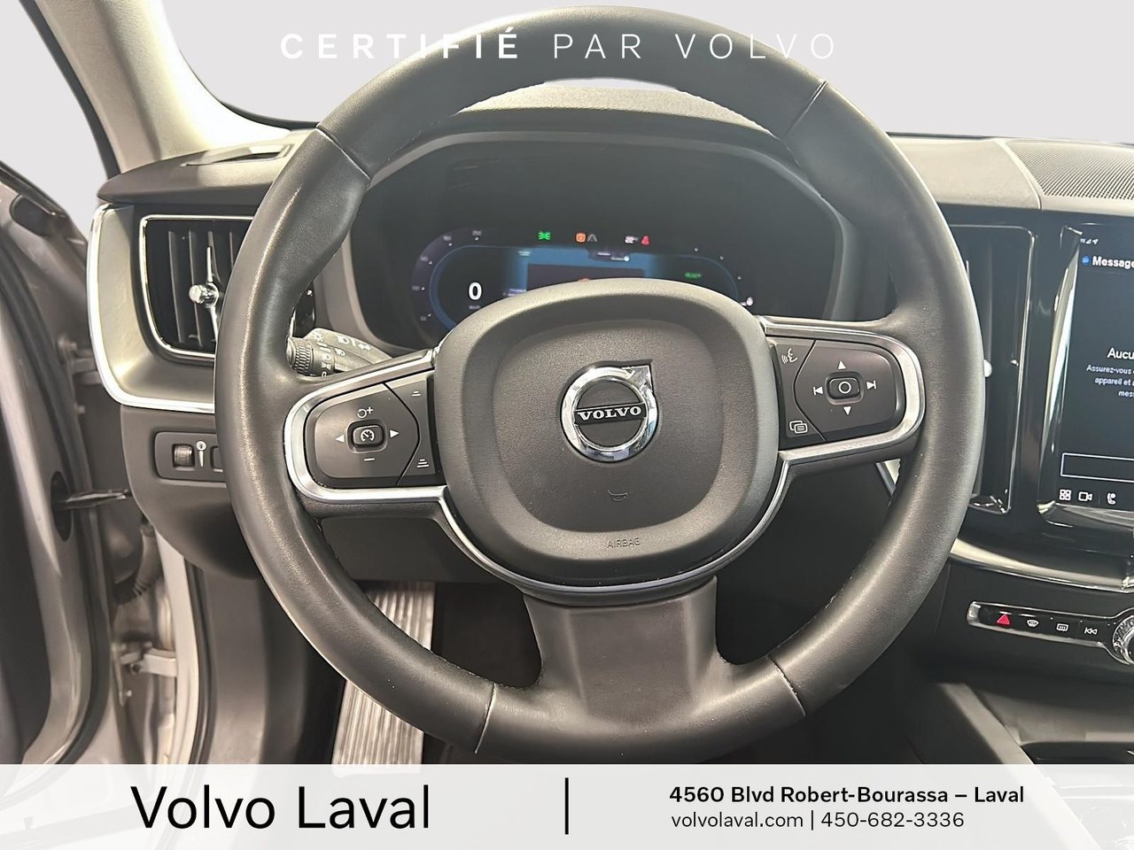 2022 Volvo XC60 Recharge - Image 11