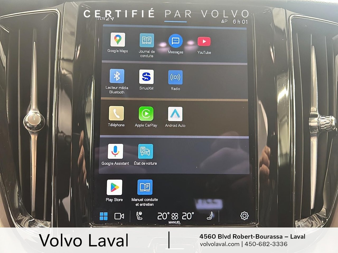2022 Volvo XC60 Recharge - Image 13