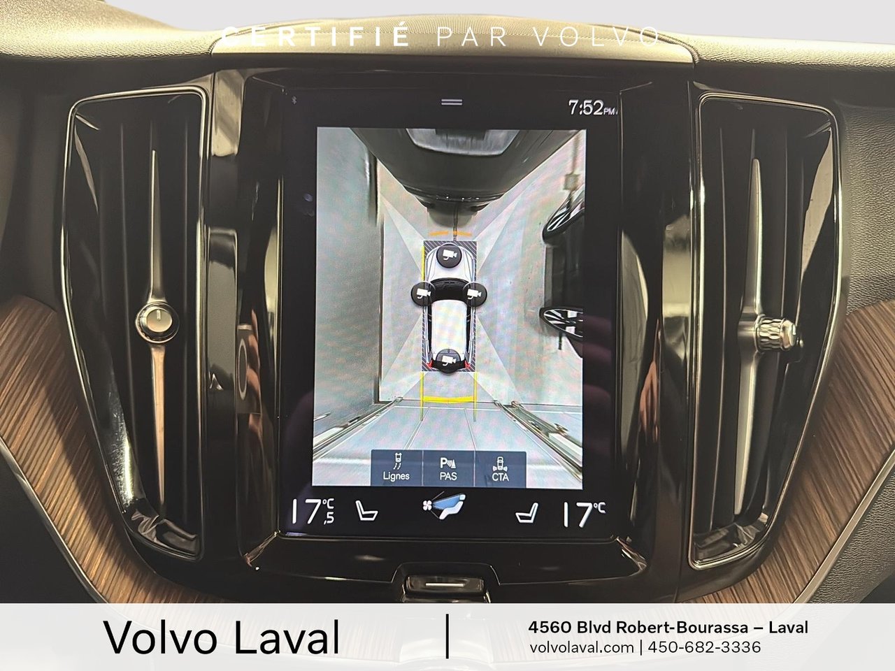 2021 Volvo XC60 - Image 20