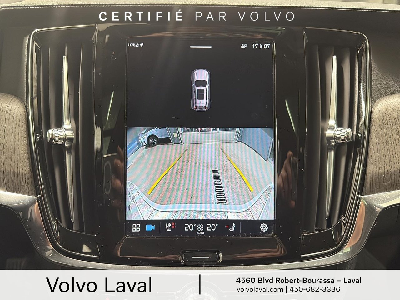 2023 Volvo V90 Cross Country - Image 17