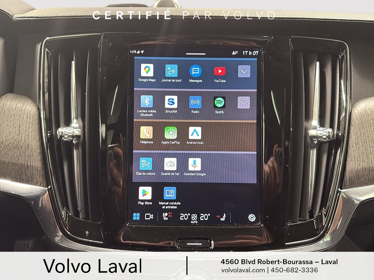 2023 Volvo V90 Cross Country - Image 18