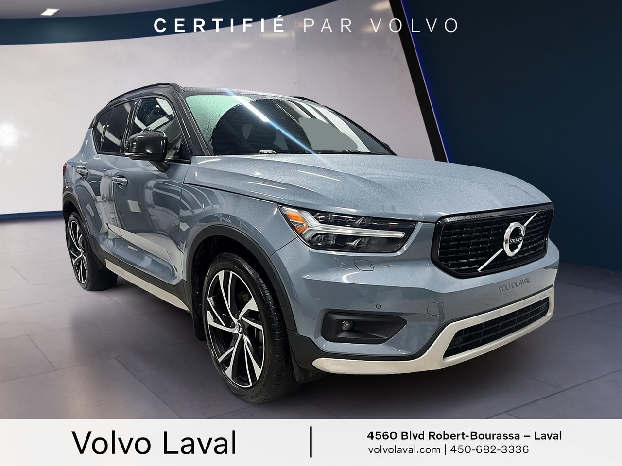2022 Volvo XC40 - Image 3