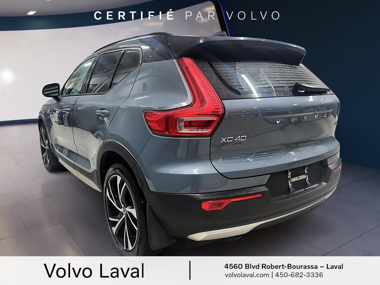 2022 Volvo XC40 - Image 5