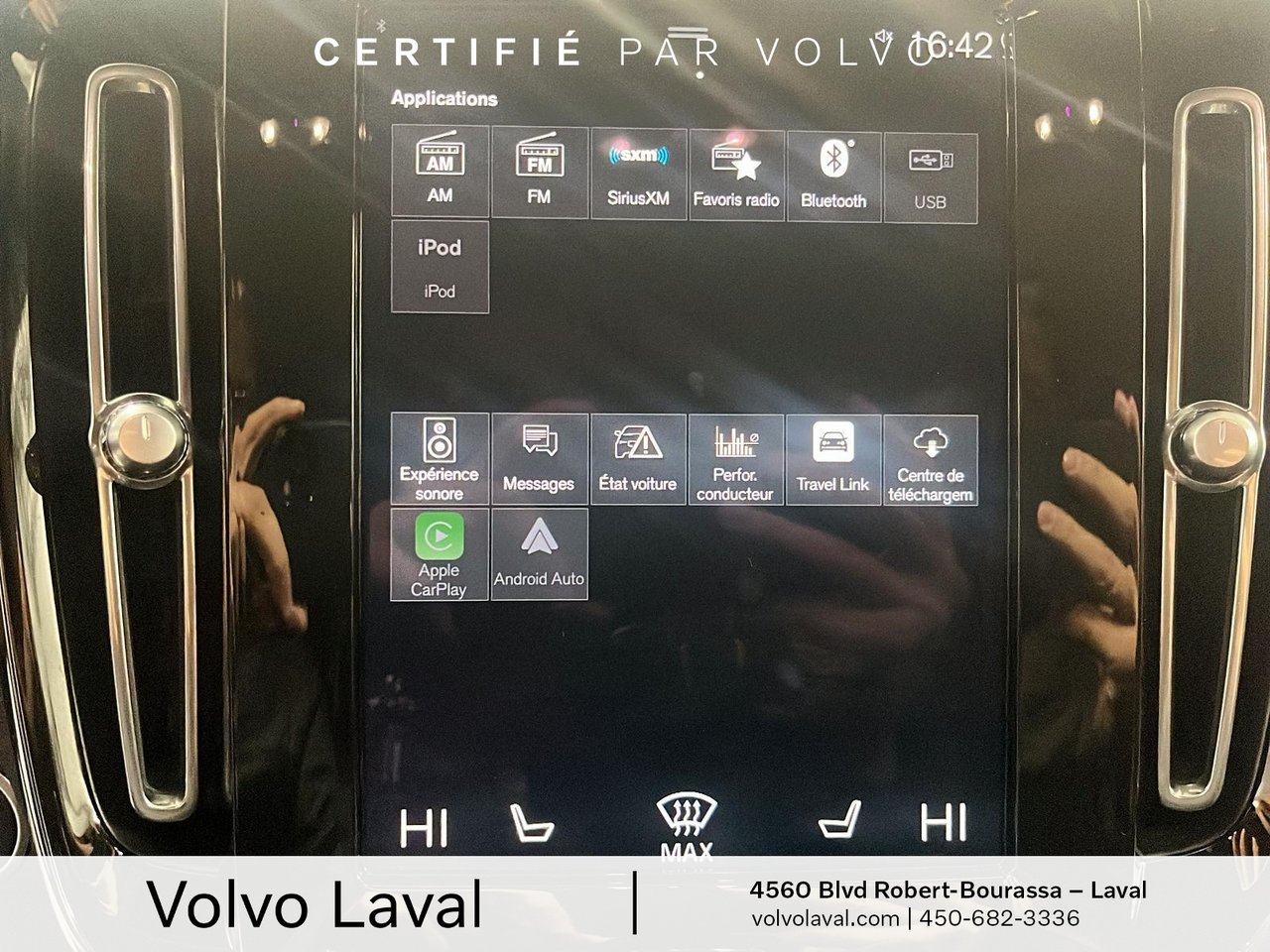 2022 Volvo XC40 - Image 15