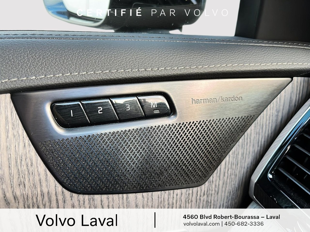 2023 Volvo XC90 - Image 17