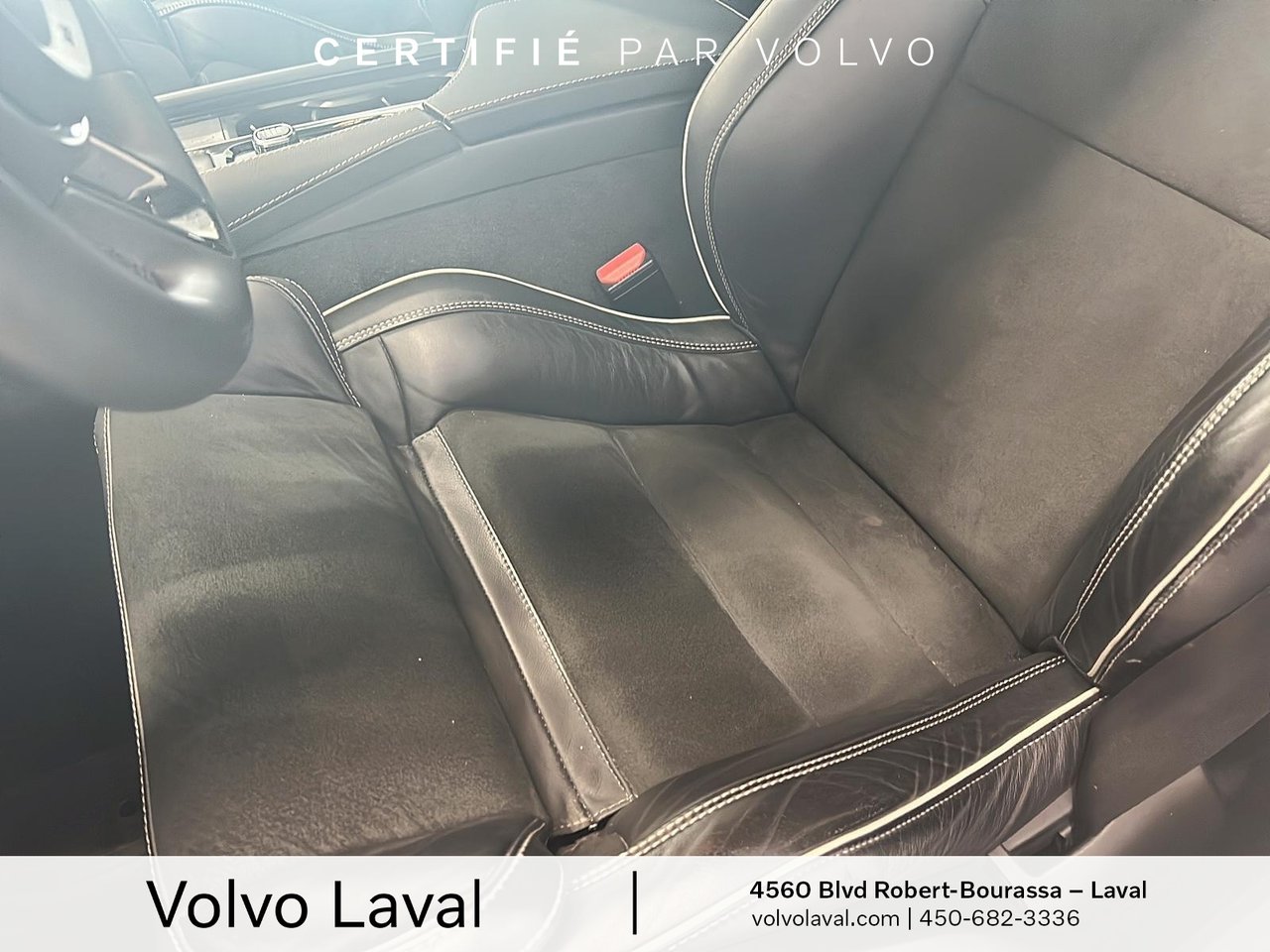 2022 Volvo XC90 - Image 8