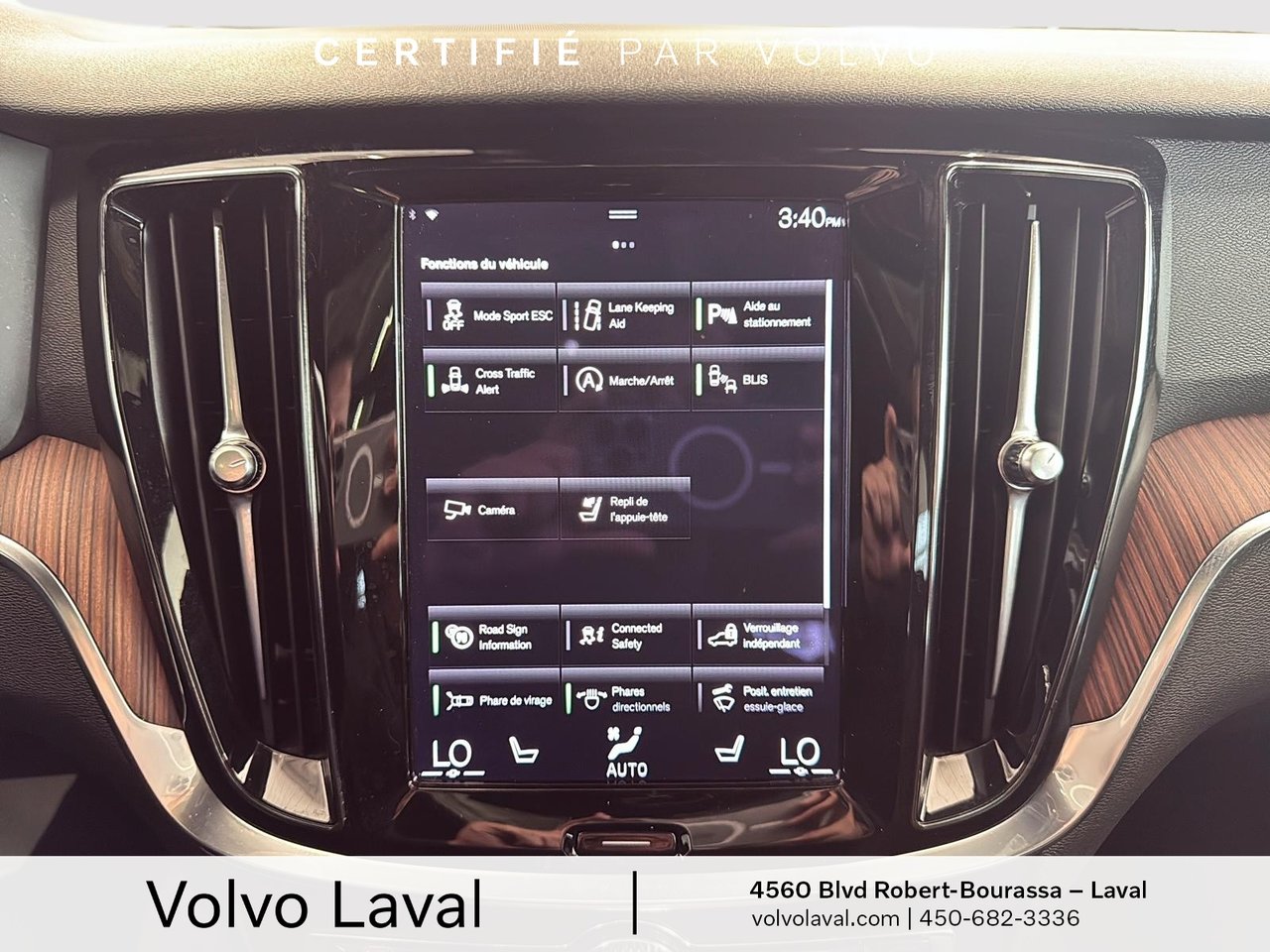 2021 Volvo V60 - Image 16