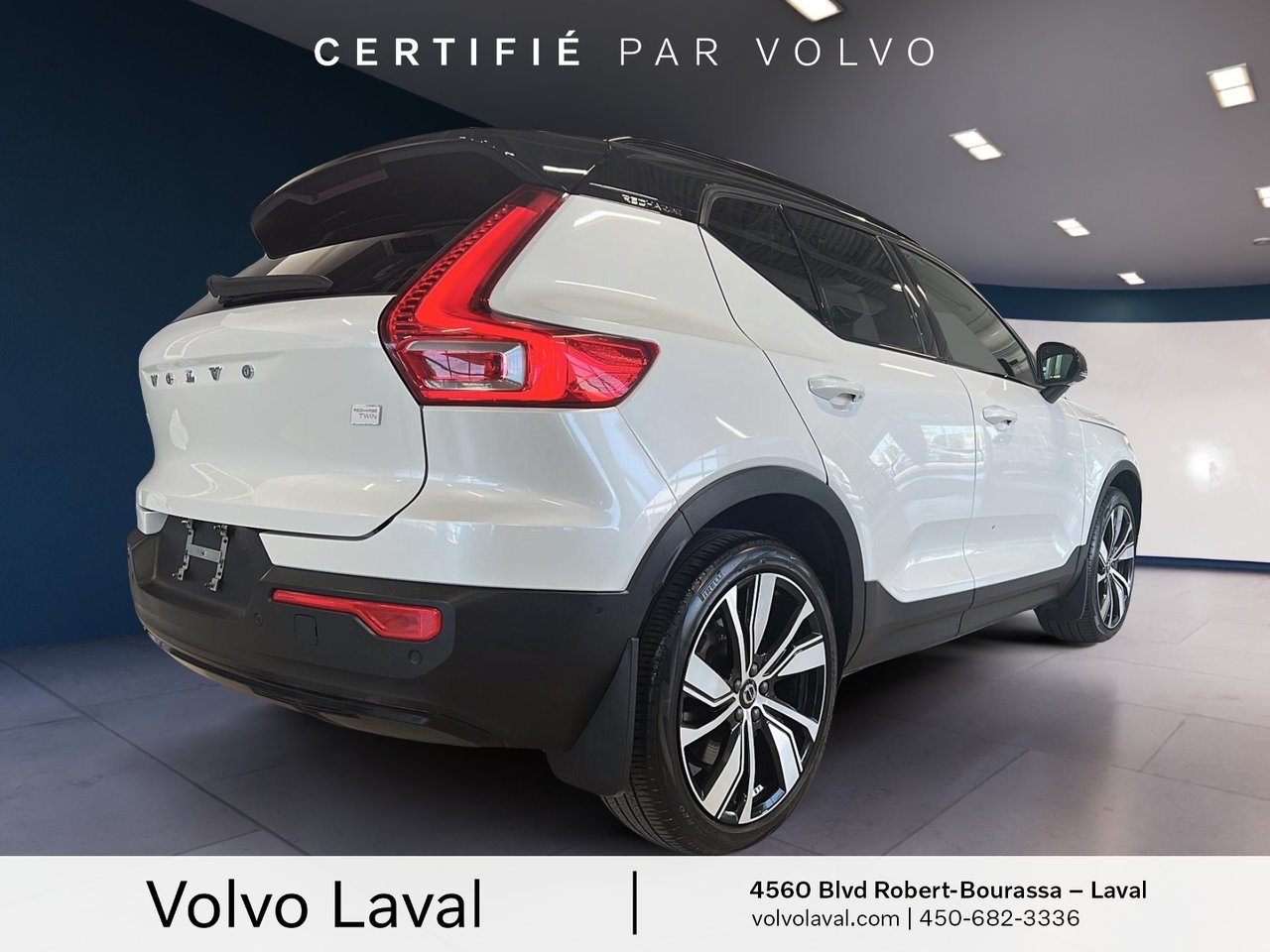 2022 Volvo XC40 Recharge Pure Electric - Image 4