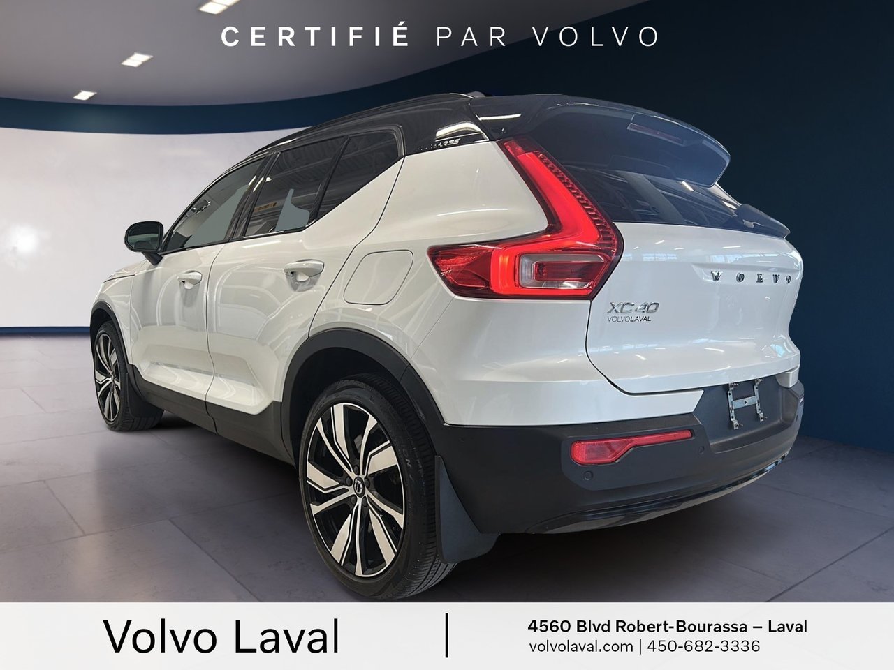 2022 Volvo XC40 Recharge Pure Electric - Image 6