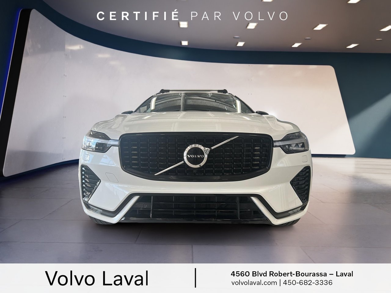 2022 Volvo XC60 - Image 2