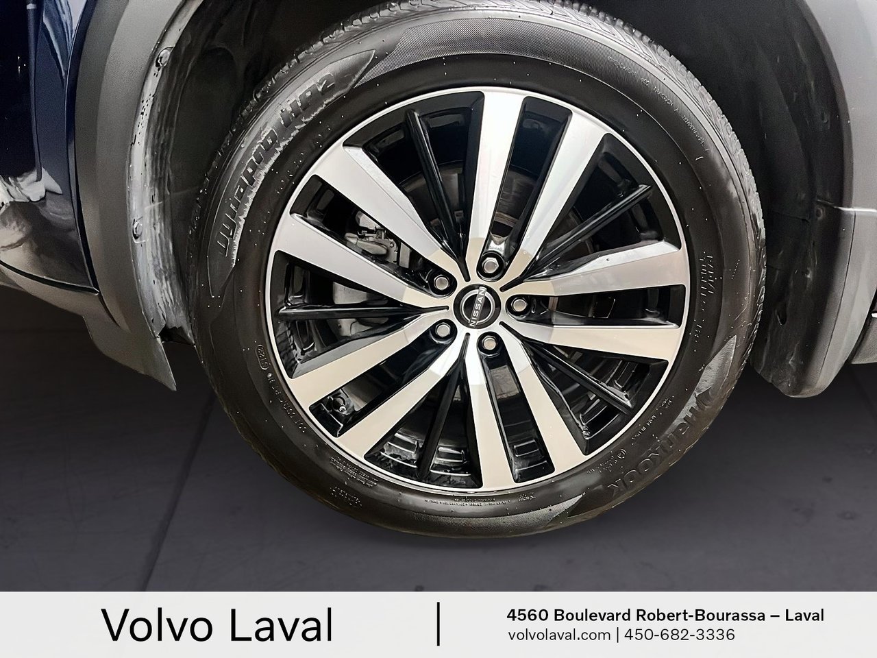 2023 Nissan Pathfinder - Image 3