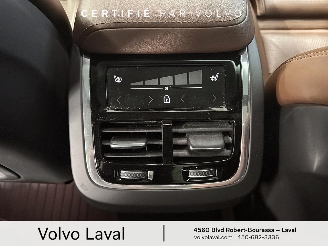 2022 Volvo XC60 - Image 11