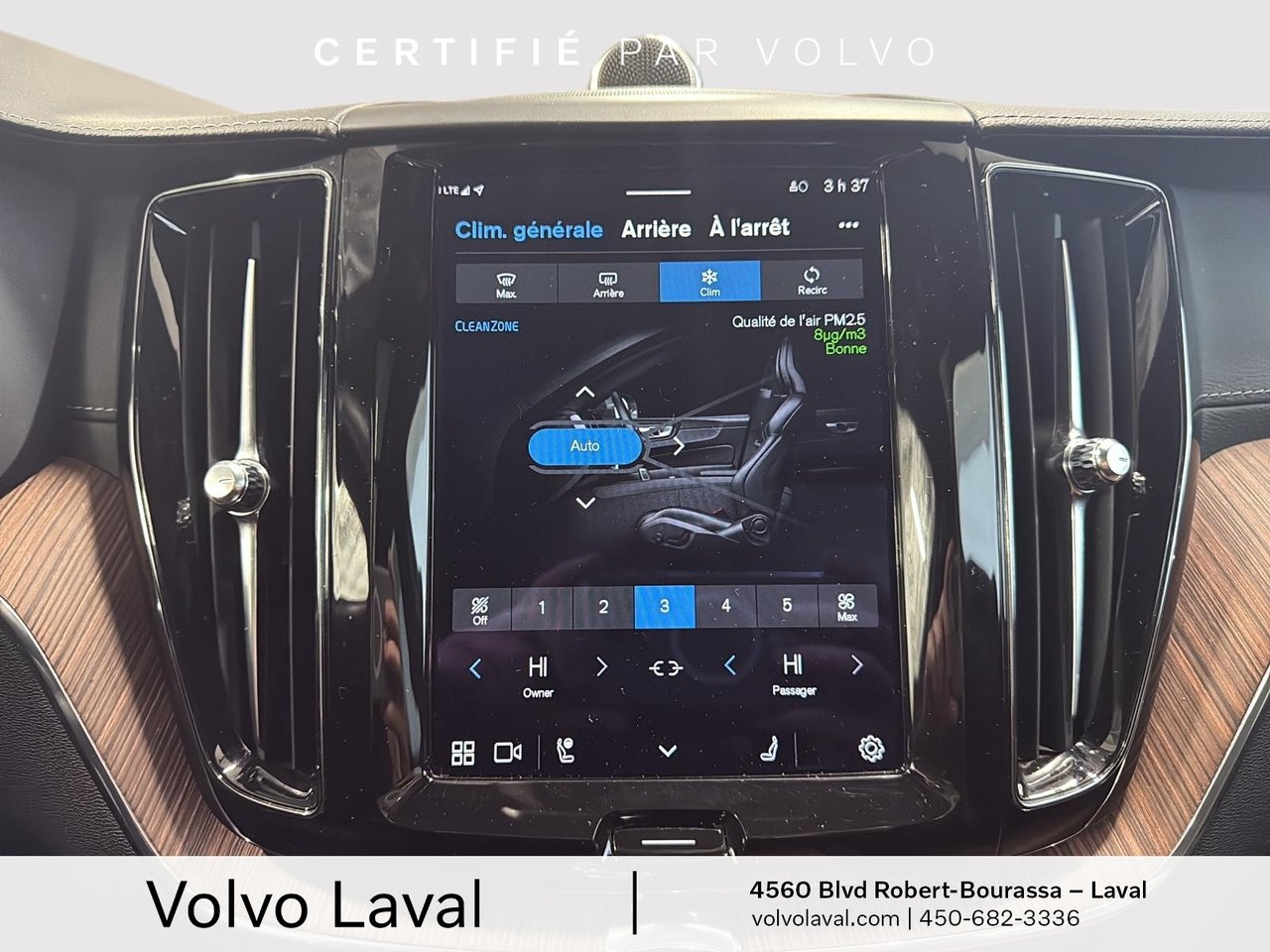 2022 Volvo XC60 - Image 20