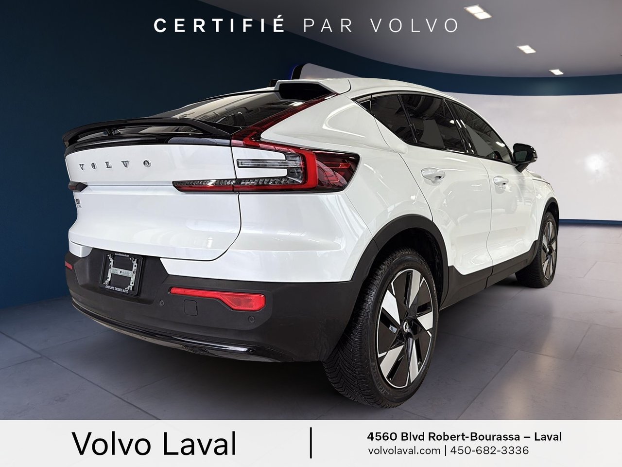 2025 Volvo EC40 - Image 4