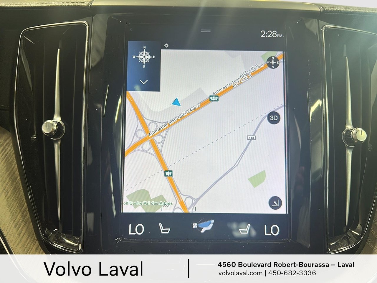 2020 Volvo XC60 - Image 12