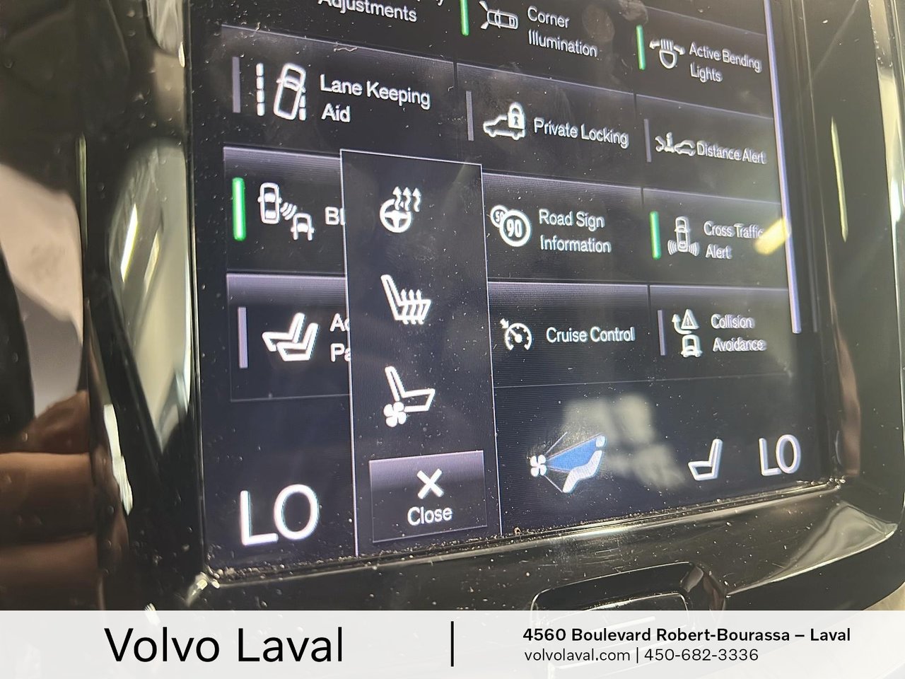 2020 Volvo XC60 - Image 16