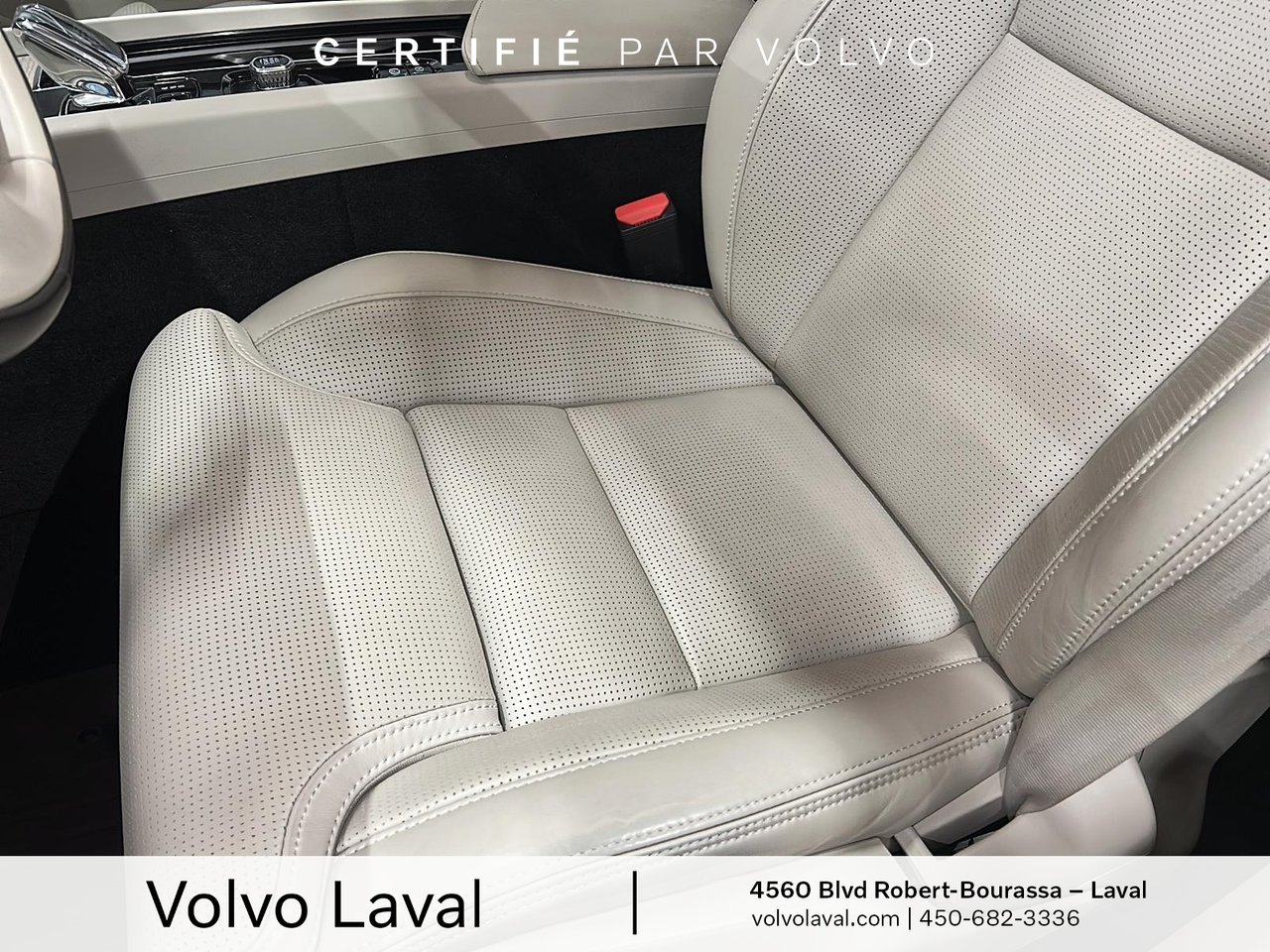 2023 Volvo XC60 Recharge - Image 8