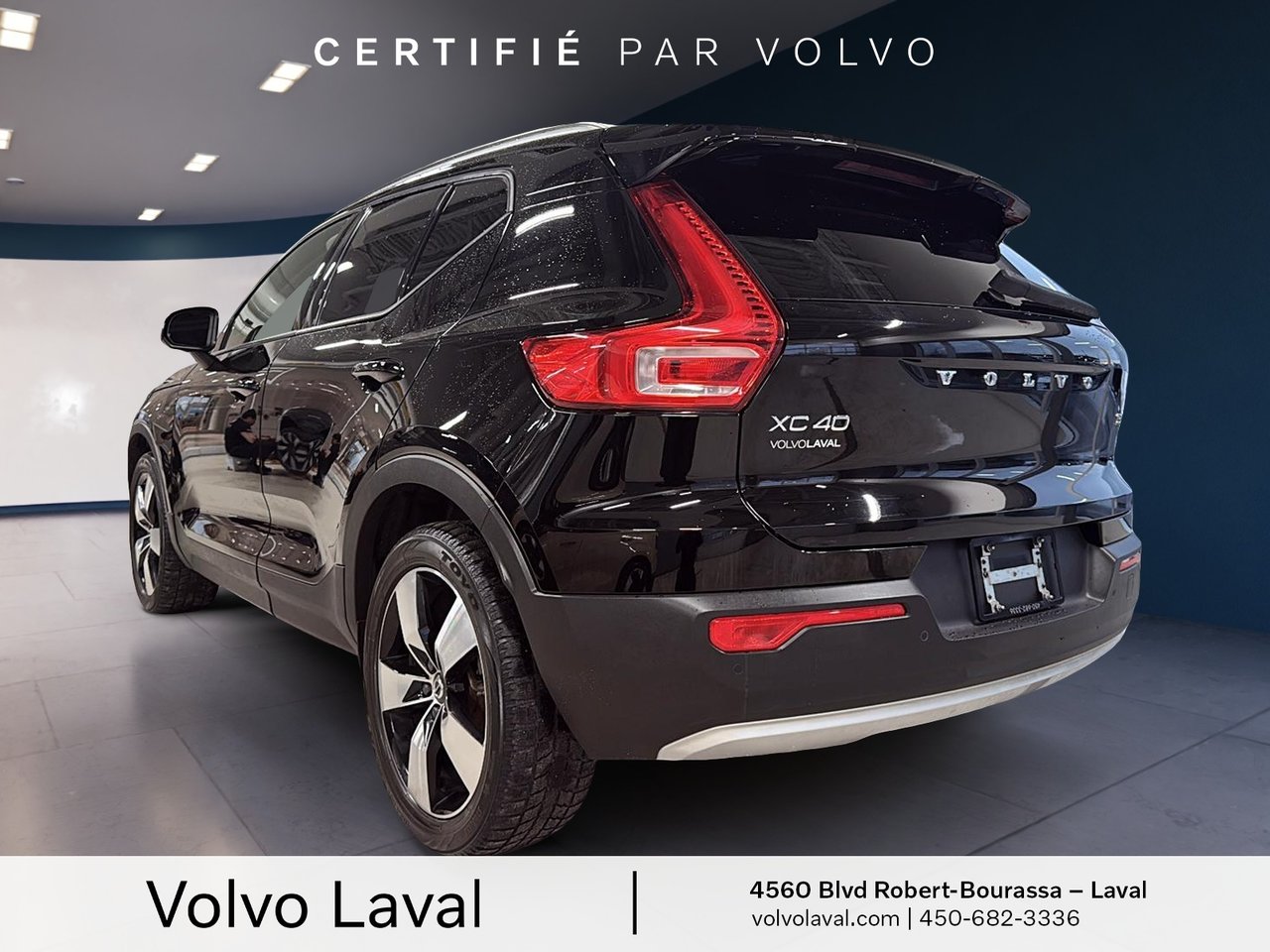 2022 Volvo XC40 - Image 6