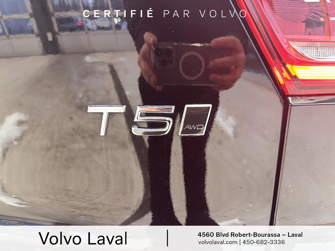 2022 Volvo XC40 - Image 20