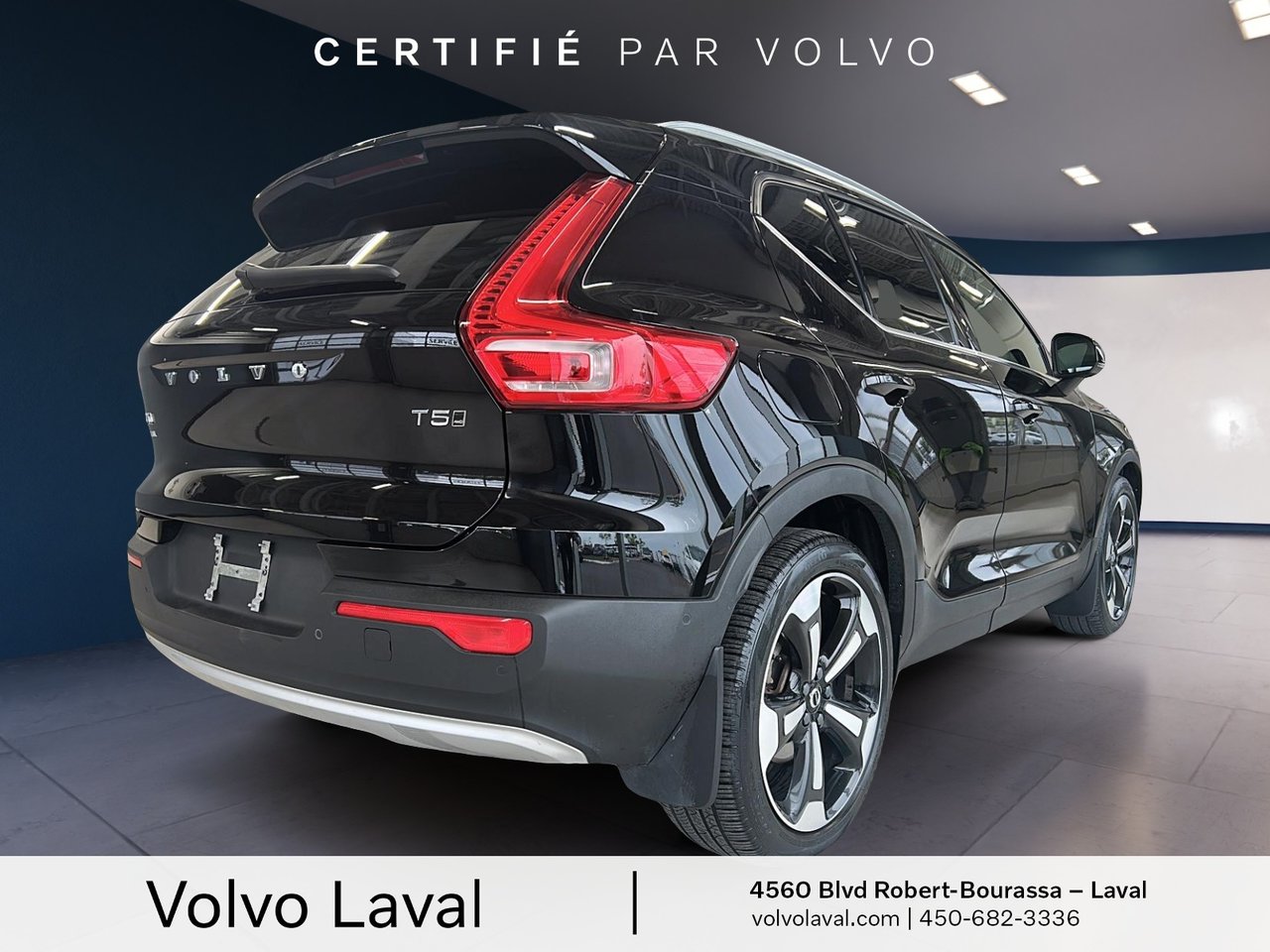 2021 Volvo XC40 - Image 4