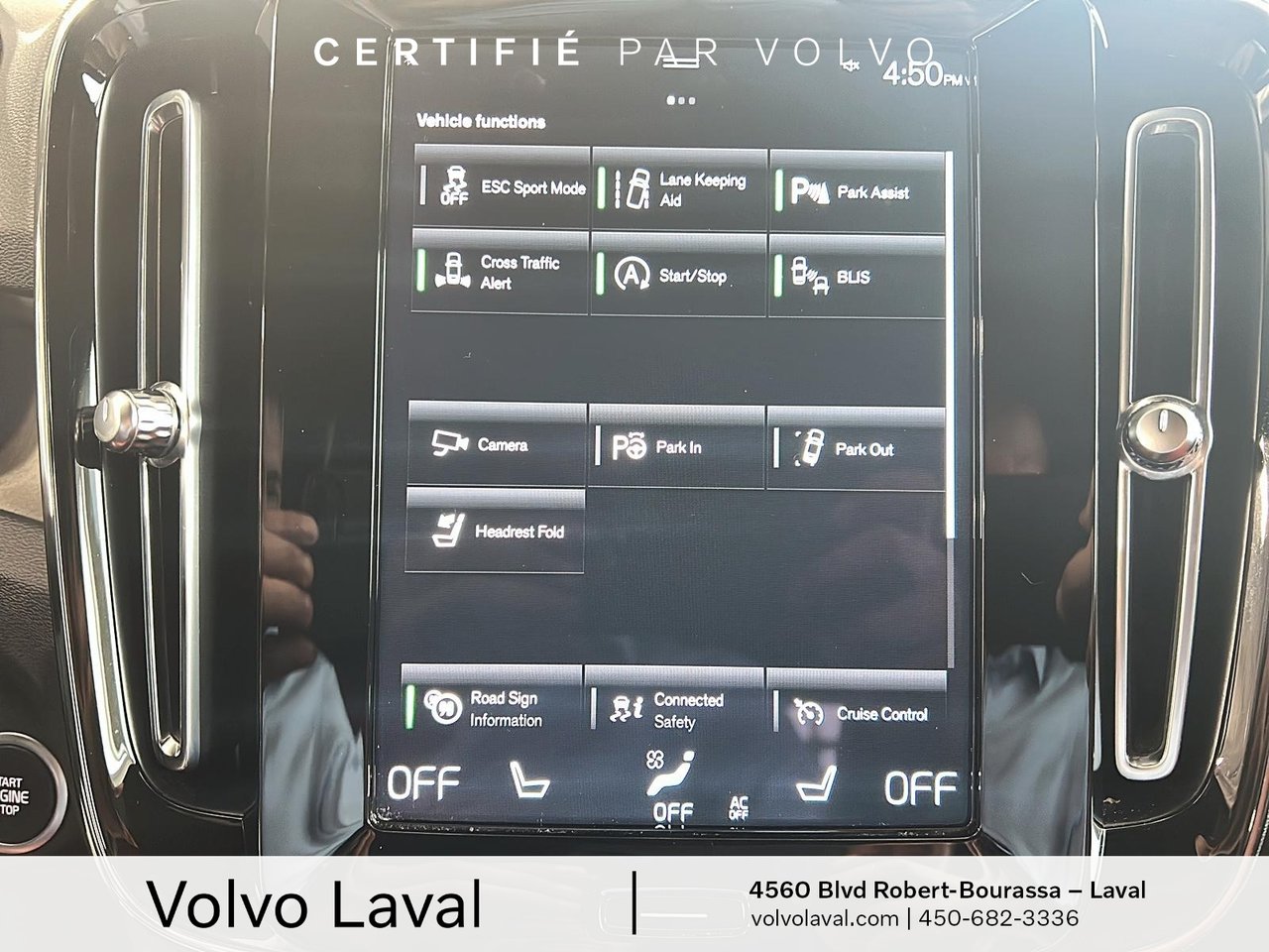 2021 Volvo XC40 - Image 15