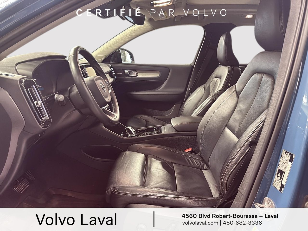 2023 Volvo XC40 - Image 6