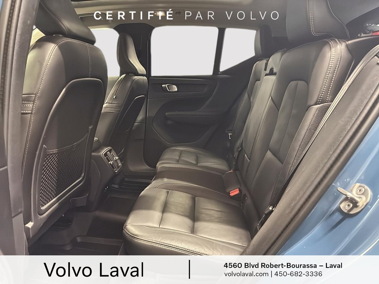 2023 Volvo XC40 - Image 8