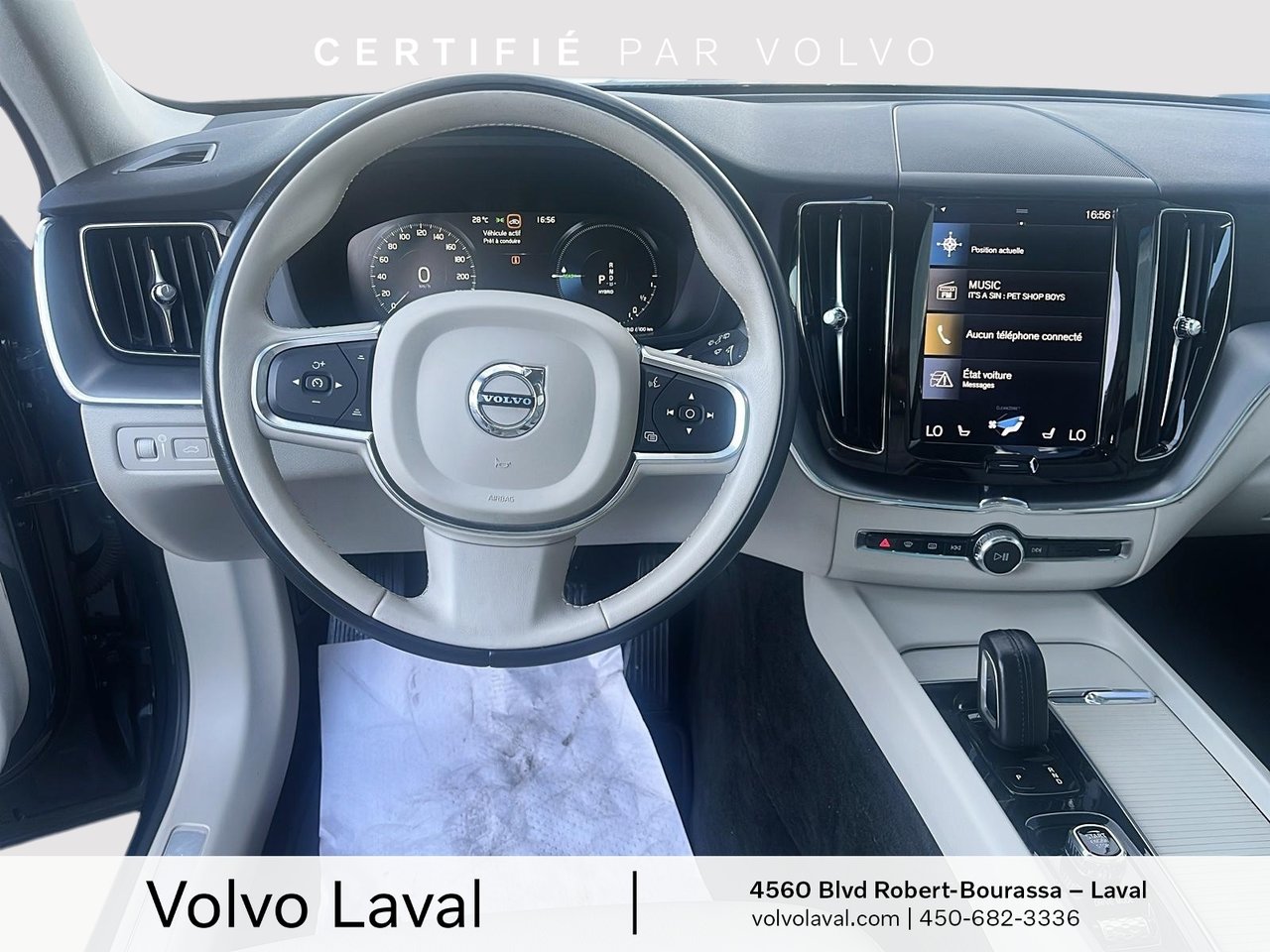 2021 Volvo XC60 - Image 12