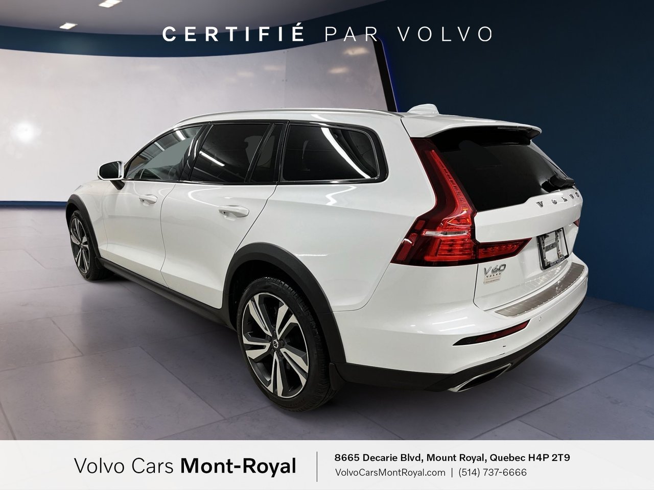 2022 Volvo V60 Cross Country - Image 4