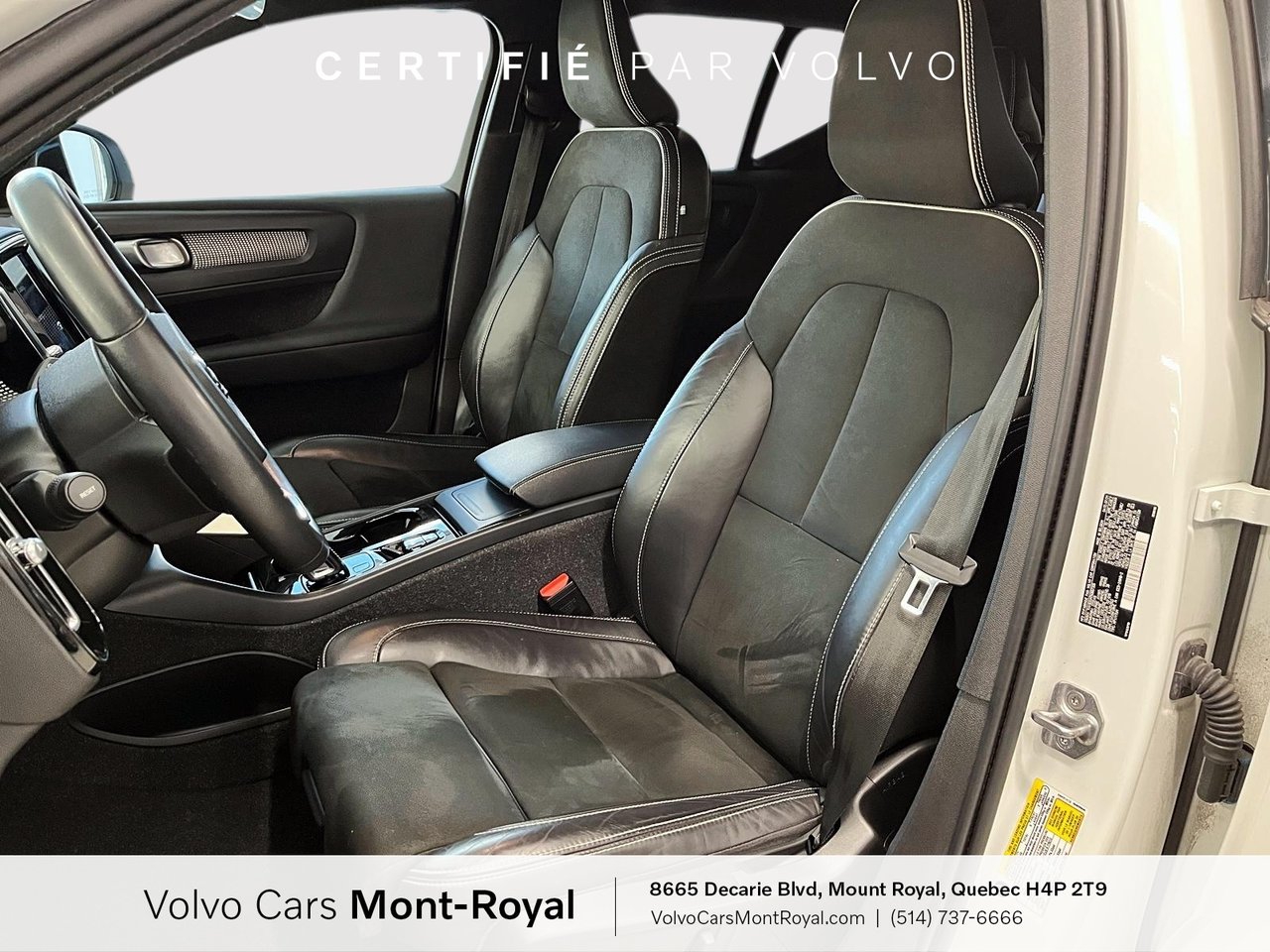 2022 Volvo XC40 - Image 7