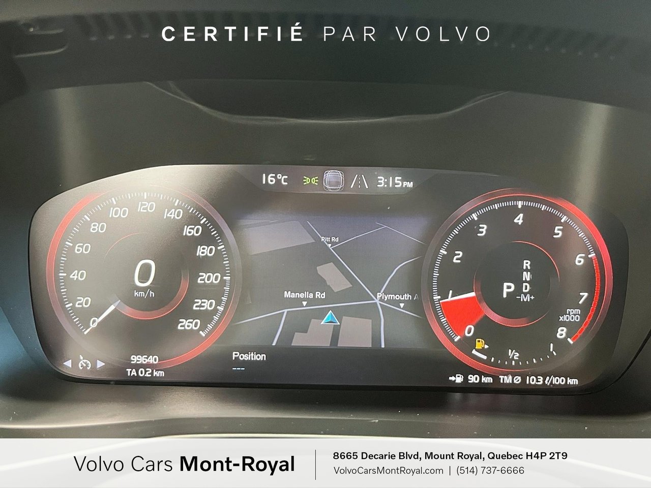 2022 Volvo XC40 - Image 12