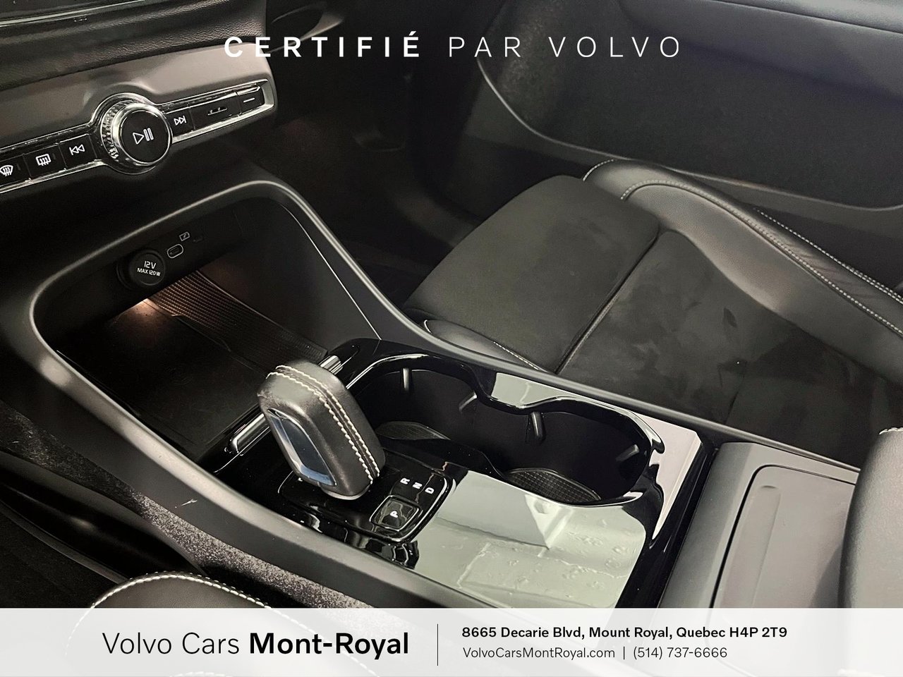 2022 Volvo XC40 Recharge Pure Electric - Image 13