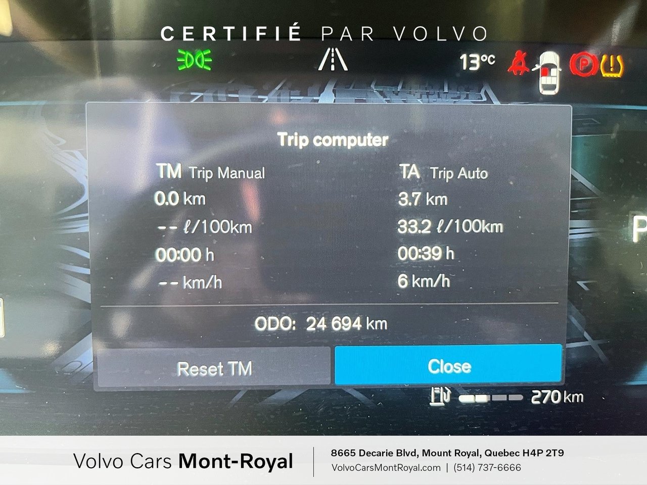 2025 Volvo XC40 - Image 11