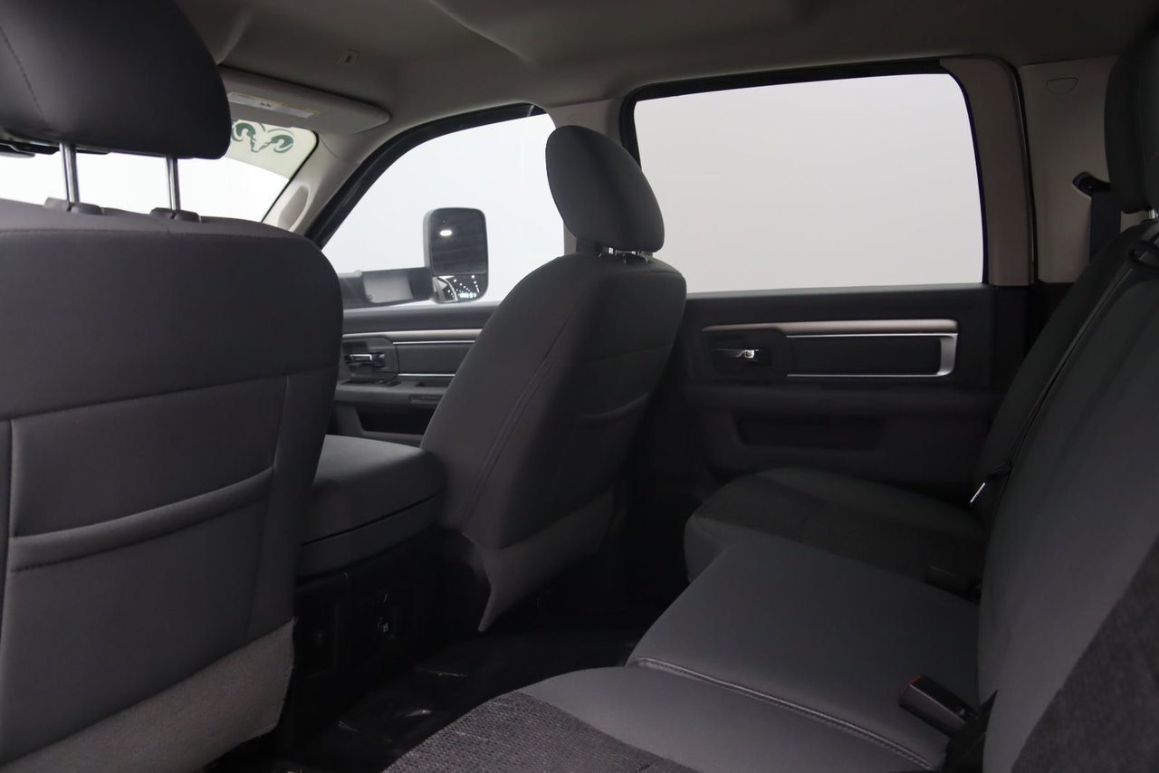 2018 Ram 1500 - Image 8