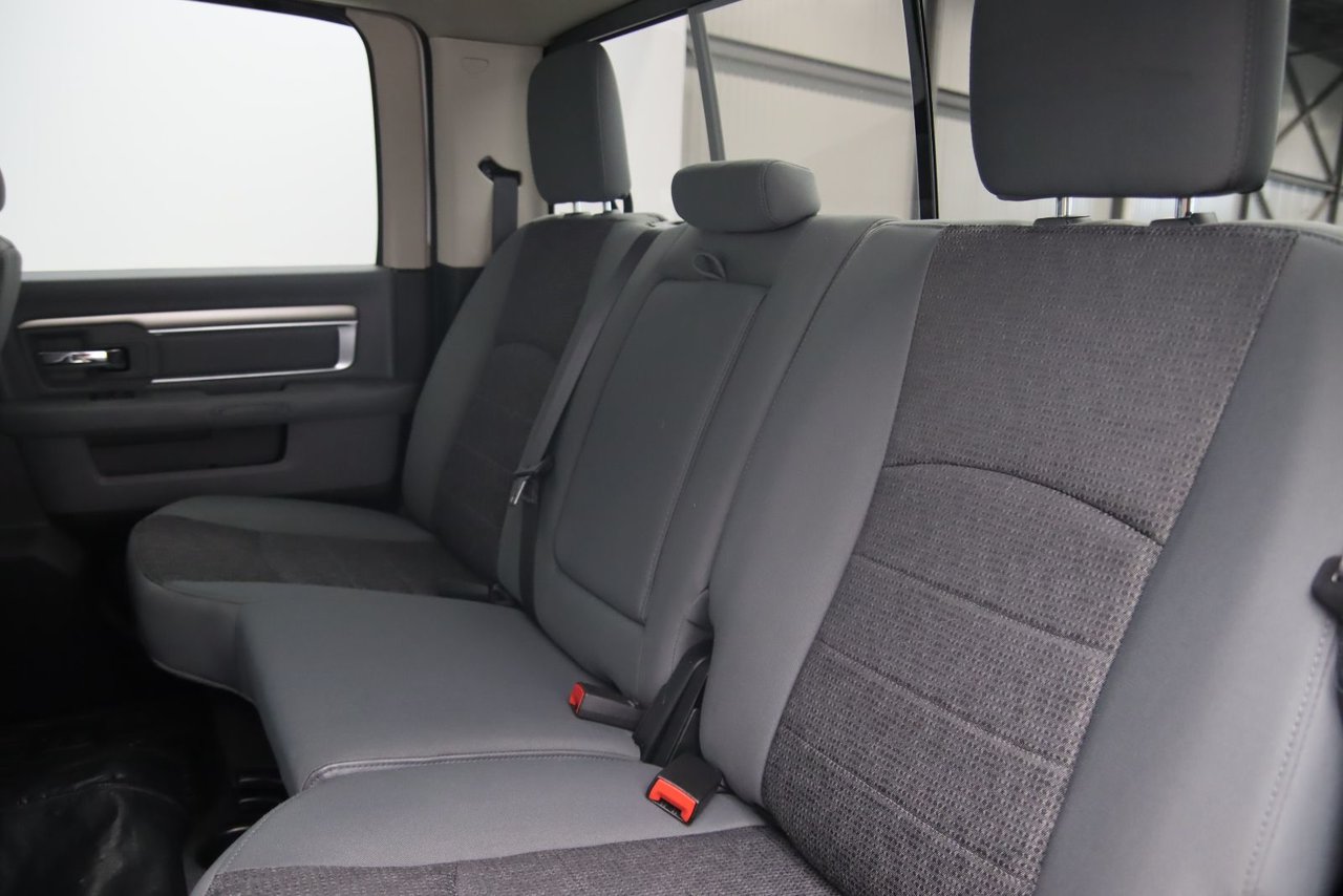 2018 Ram 1500 - Image 9