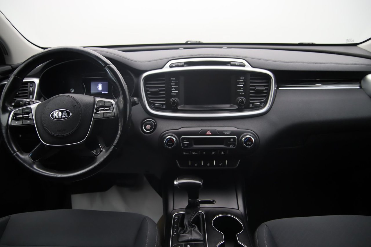 2019 Kia Sorento - Image 10