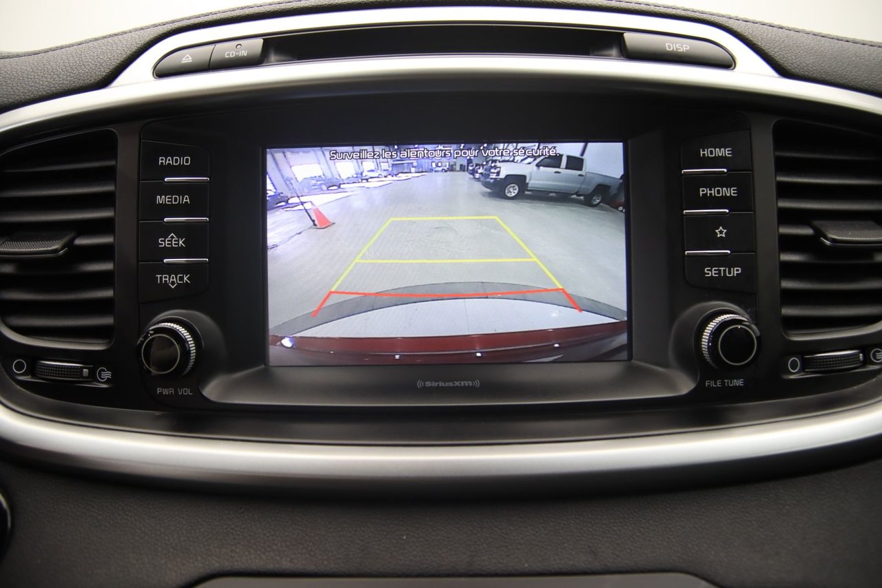 2019 Kia Sorento - Image 14