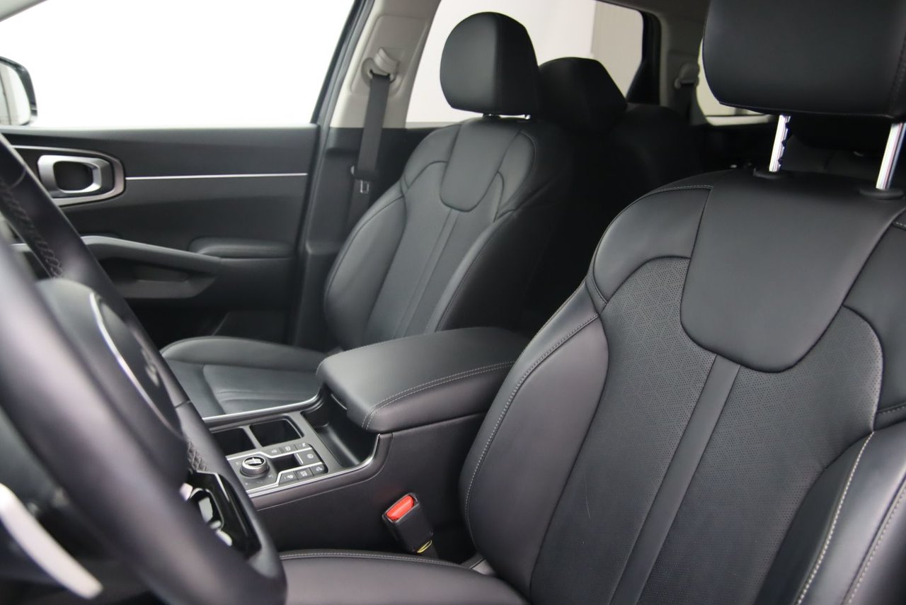 2023 Kia Sorento Plug-In Hybrid - Image 7