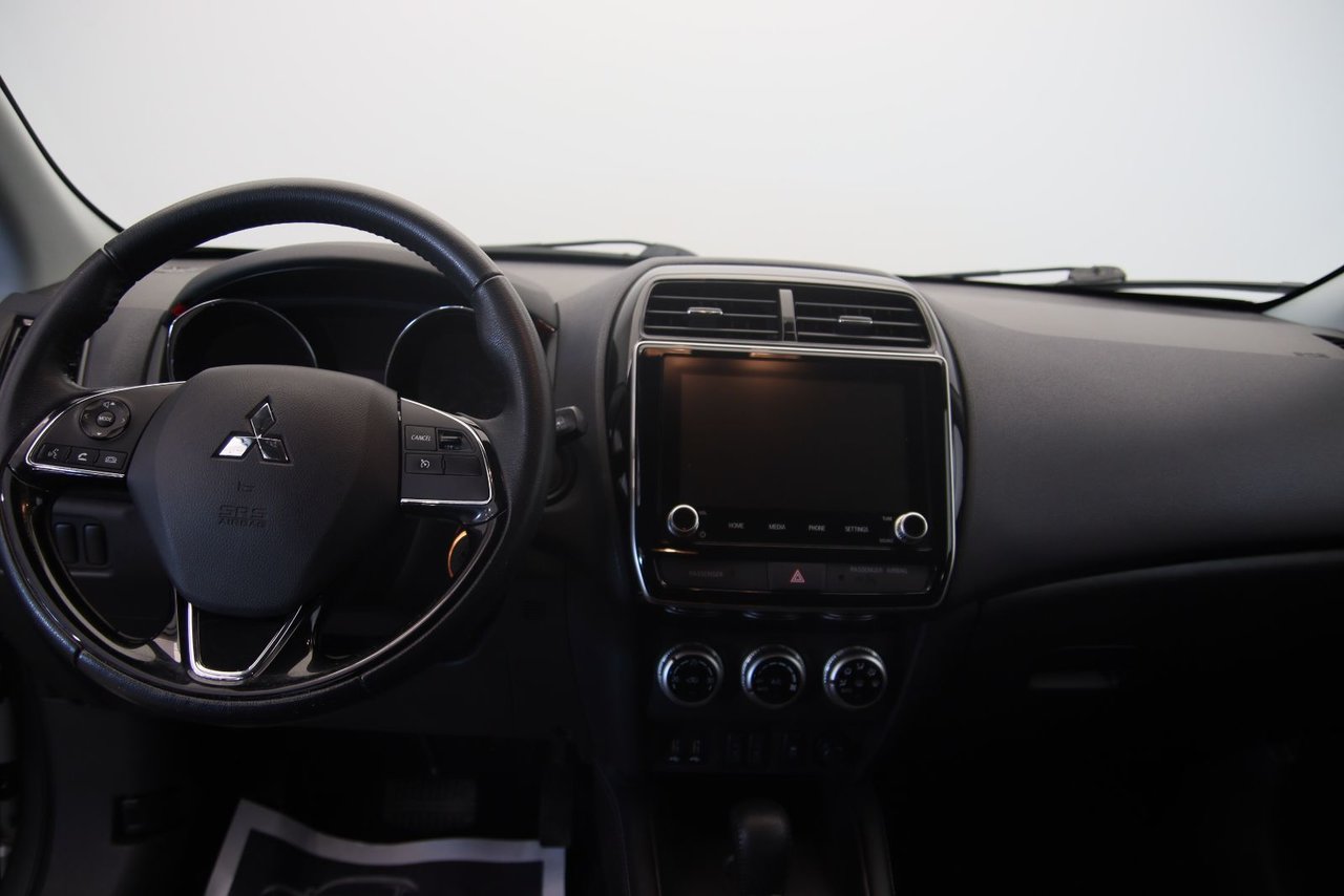 2022 Mitsubishi RVR - Image 10