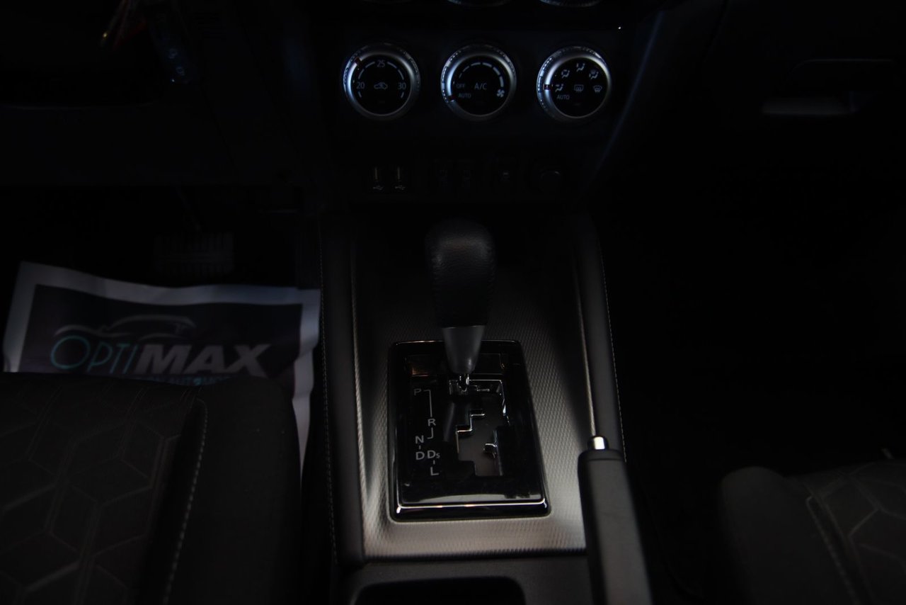 2022 Mitsubishi RVR - Image 13