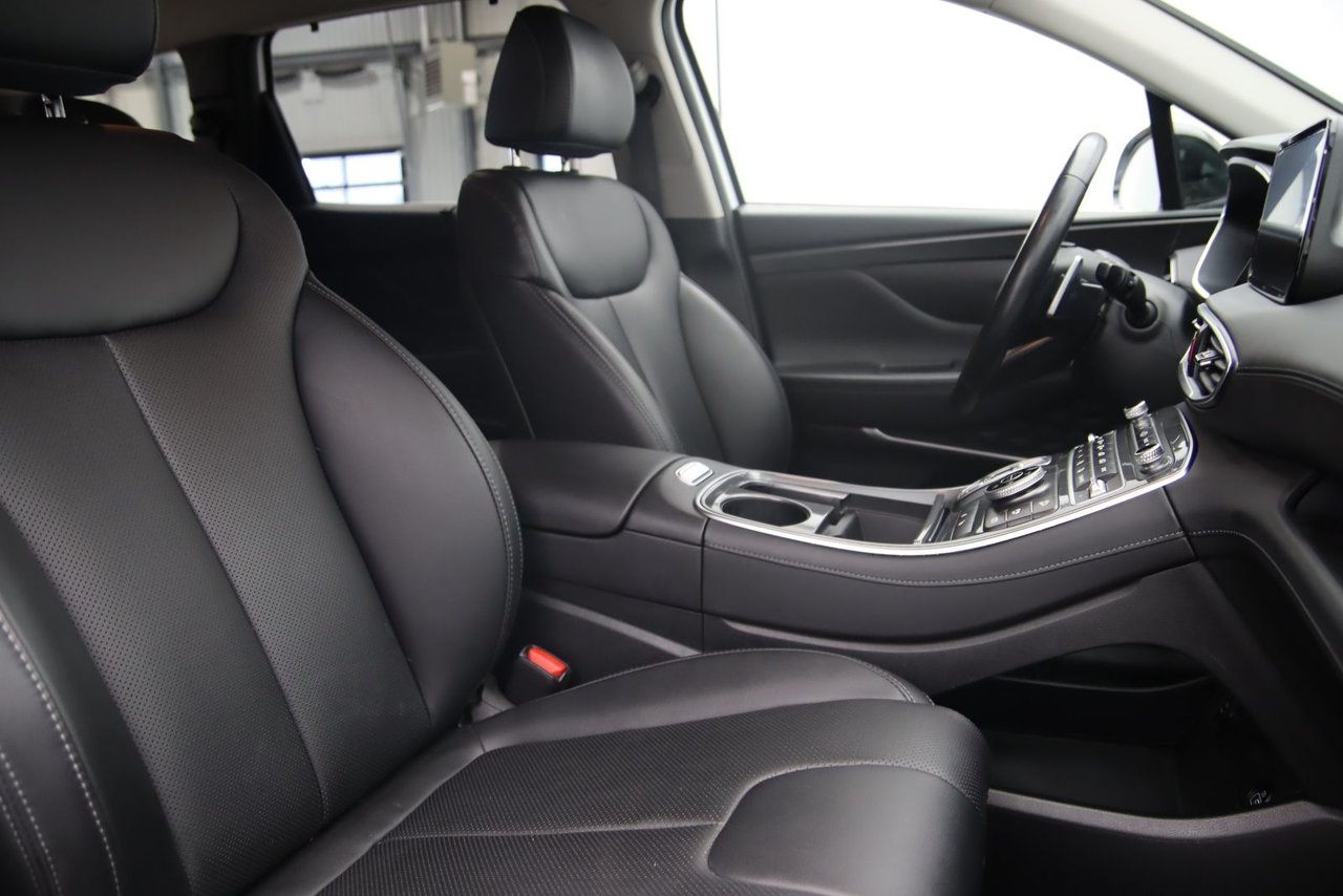 2023 Hyundai Santa Fe - Image 15