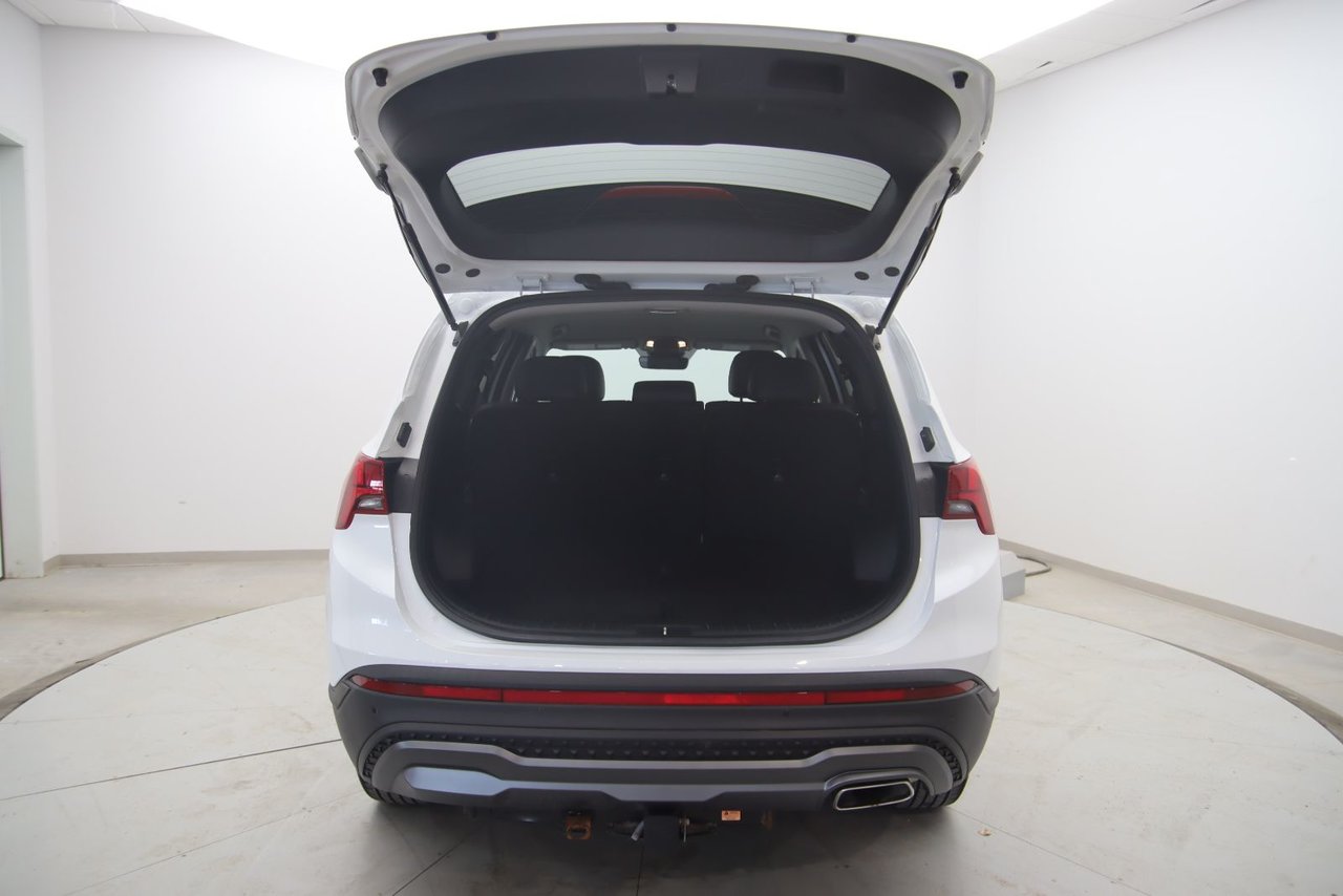 2023 Hyundai Santa Fe - Image 17
