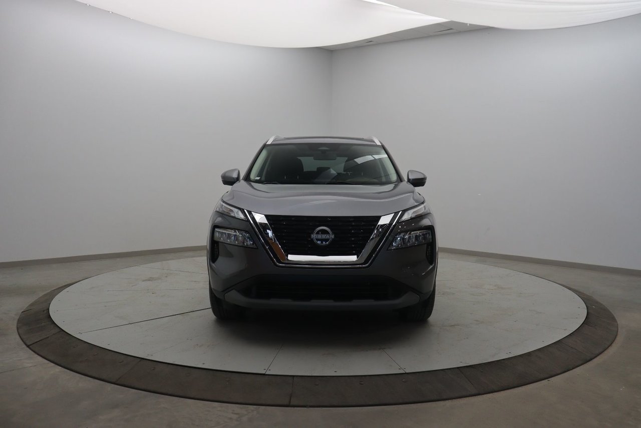 2023 Nissan Rogue - Image 2