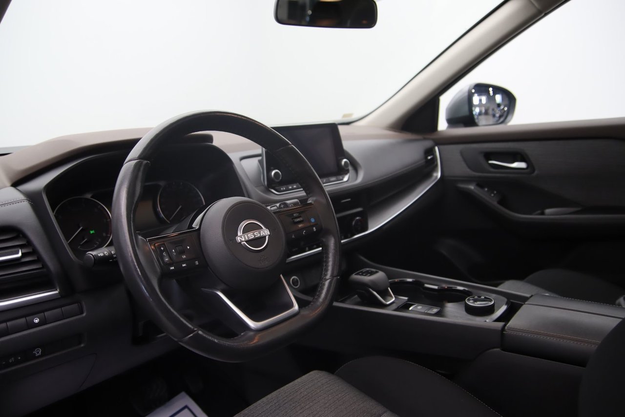 2023 Nissan Rogue - Image 6